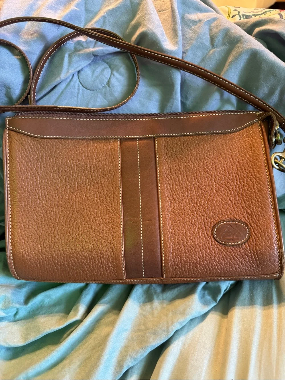 vintage Liz Claiborne pebbled leather crossbody purse